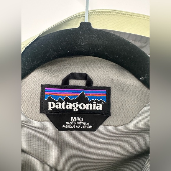 Patagonia Torrentshell 3 Layer Jacket - Women's - Picture 10 of 17